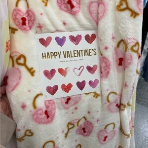 Valentine's Heart and Lock Throw Blanket